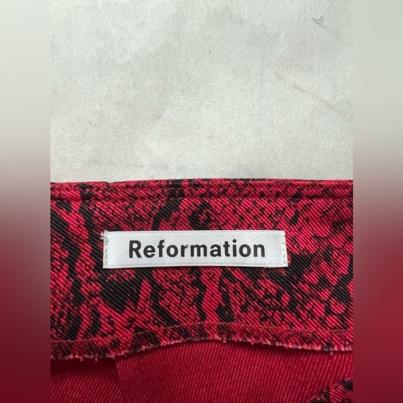 Reformation Marlon Pant Snake Print Cropped High Rise Size 2 Red - Picture 7 of 9
